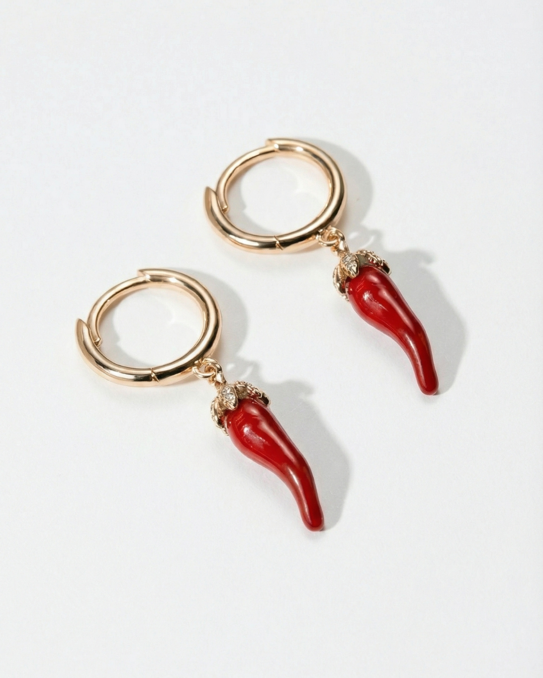 Pırlanta Biber Küpe